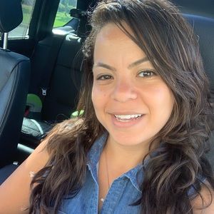 Meet your Posher, Engy